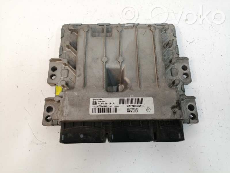 Renault Megane III Engine control unit/module 