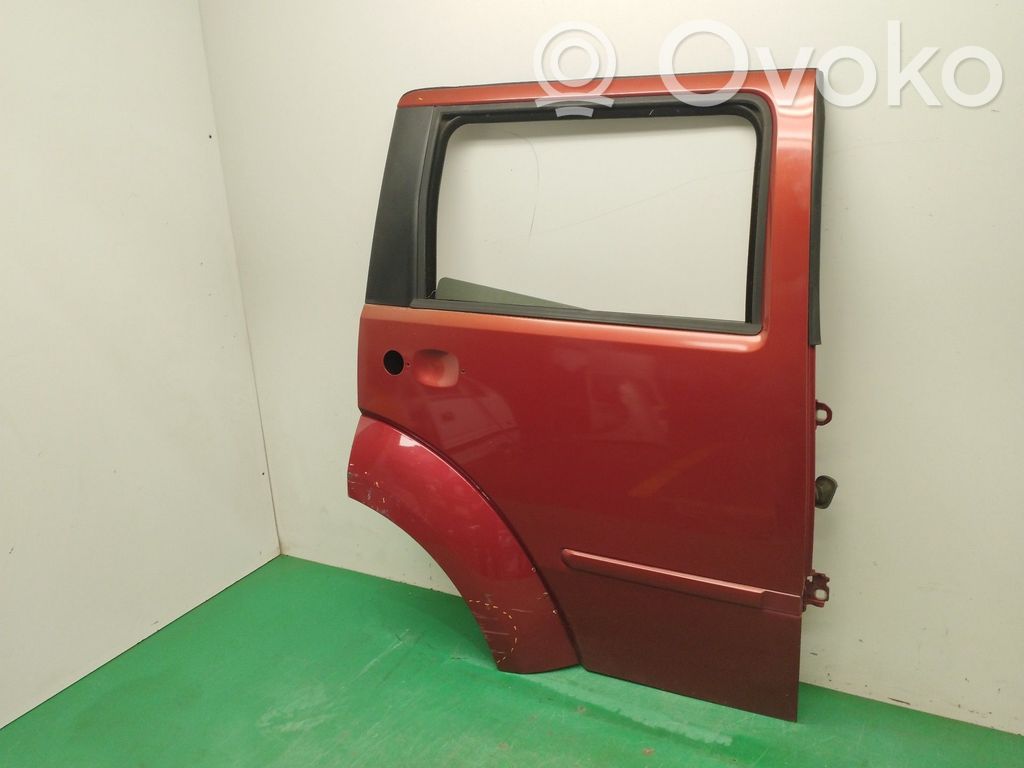 Dodge Nitro Galinės durys 