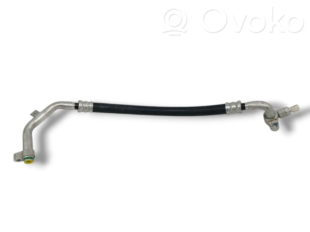 Ilmastointilaitteen putki (A/C)   10757524