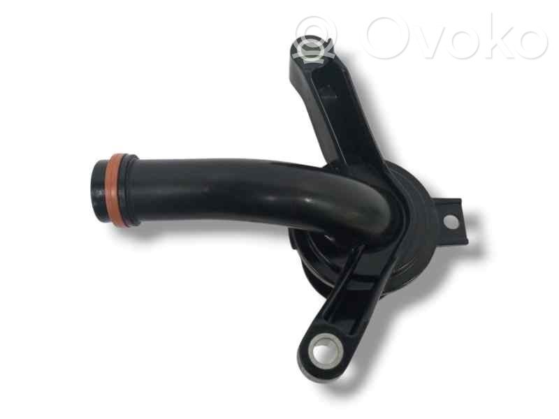 Volvo XC40 Mocowanie / uchwyt filtra oleju 