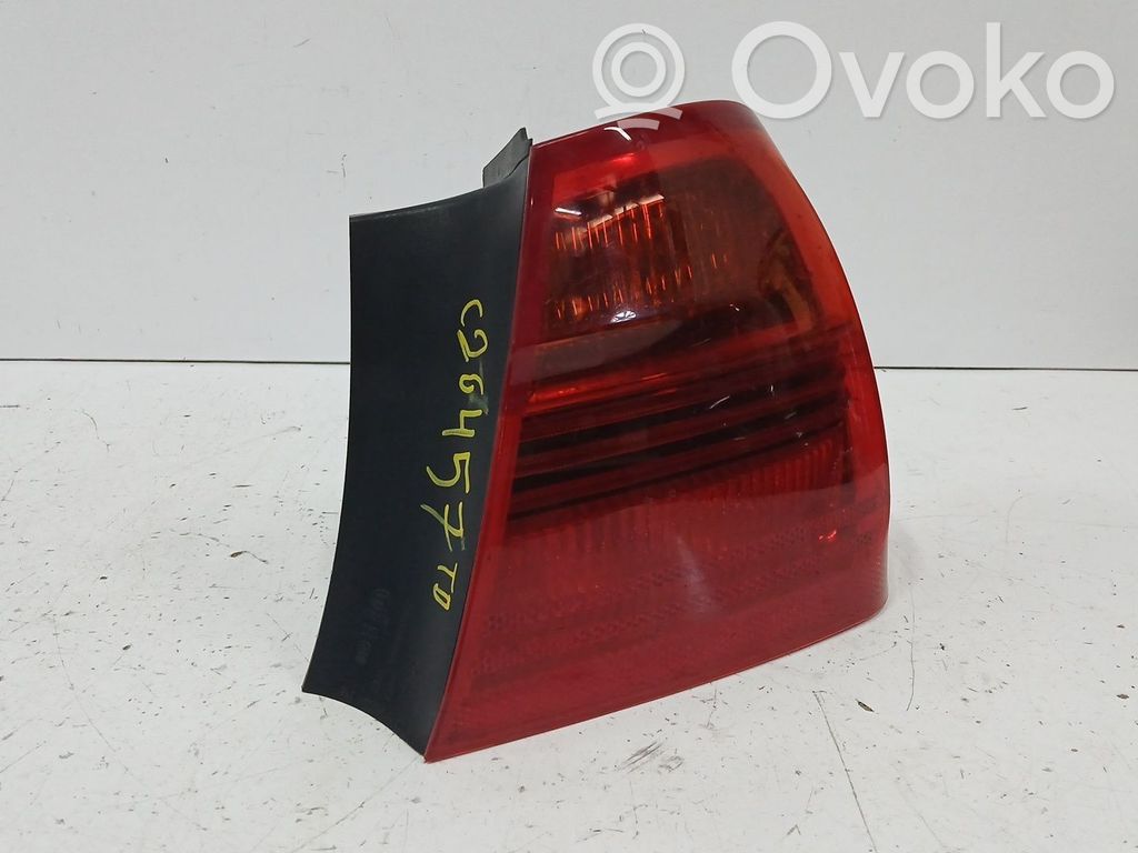 Rear/tail lights   6937458