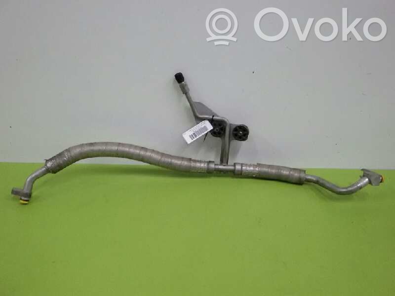 BMW 5 E60 E61 Ilmastointilaitteen putki (A/C) 