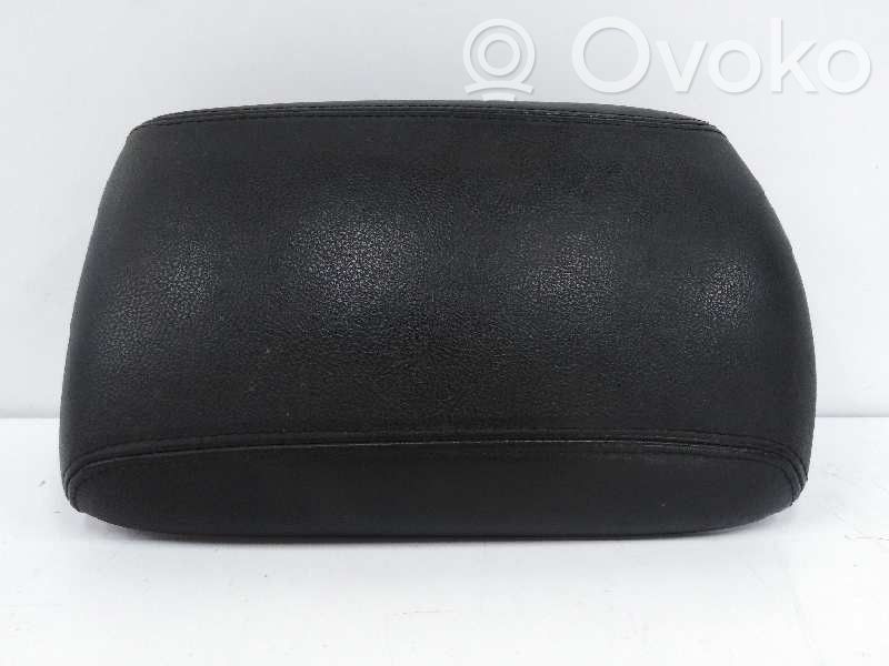 Armrest   1843522016