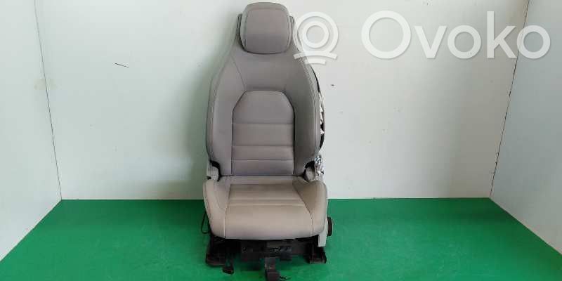 Mercedes-Benz C W204 Kuljettajan istuin 