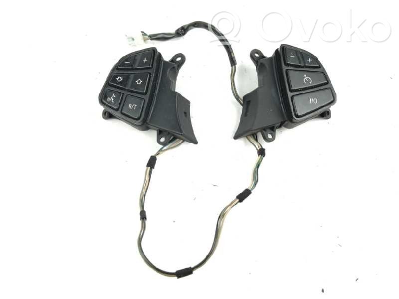 Boutons / interrupteurs volant   6929935