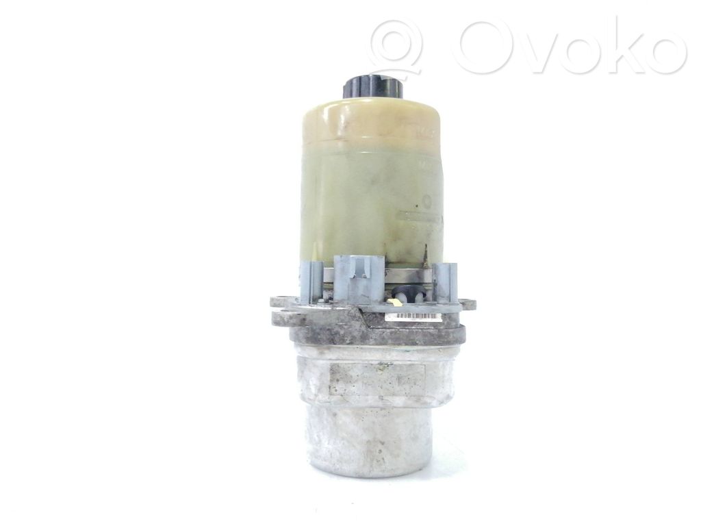 Ohjaustehostimen pumppu   3M513K514