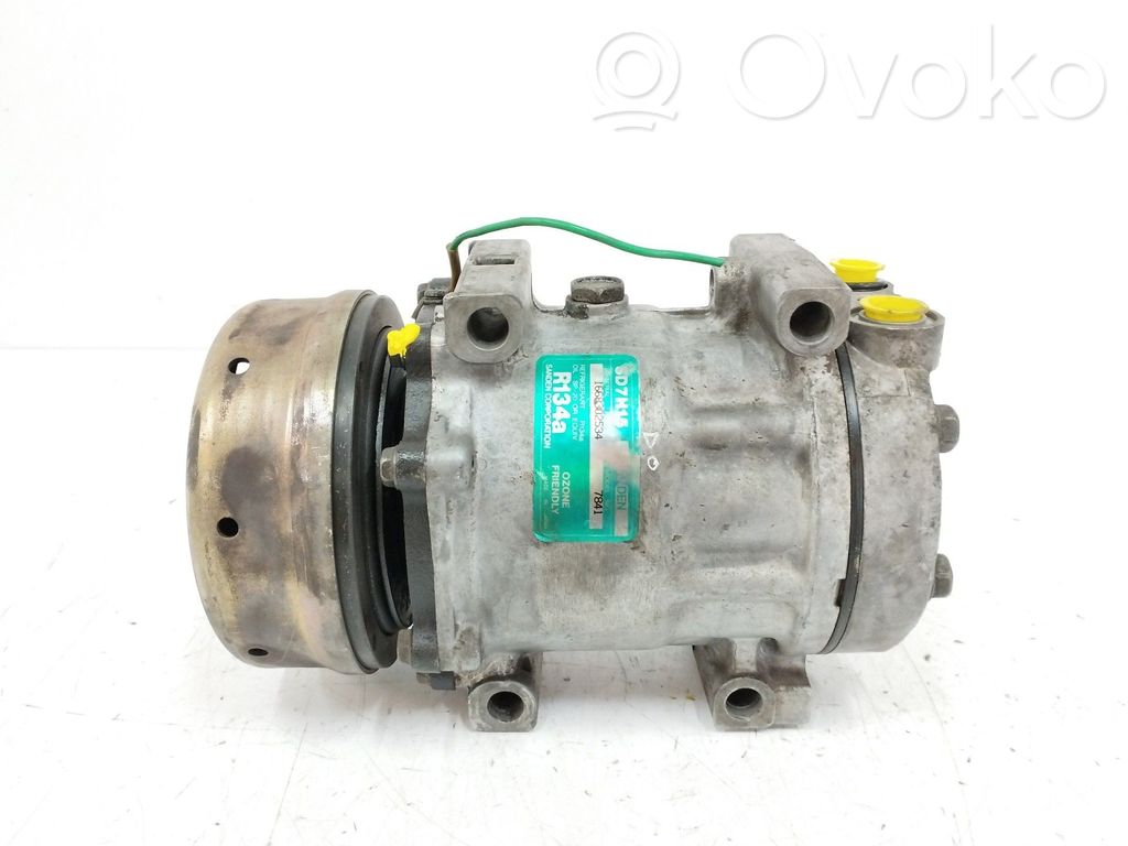 Chrysler Voyager Ilmastointilaitteen kompressorin pumppu (A/C) 