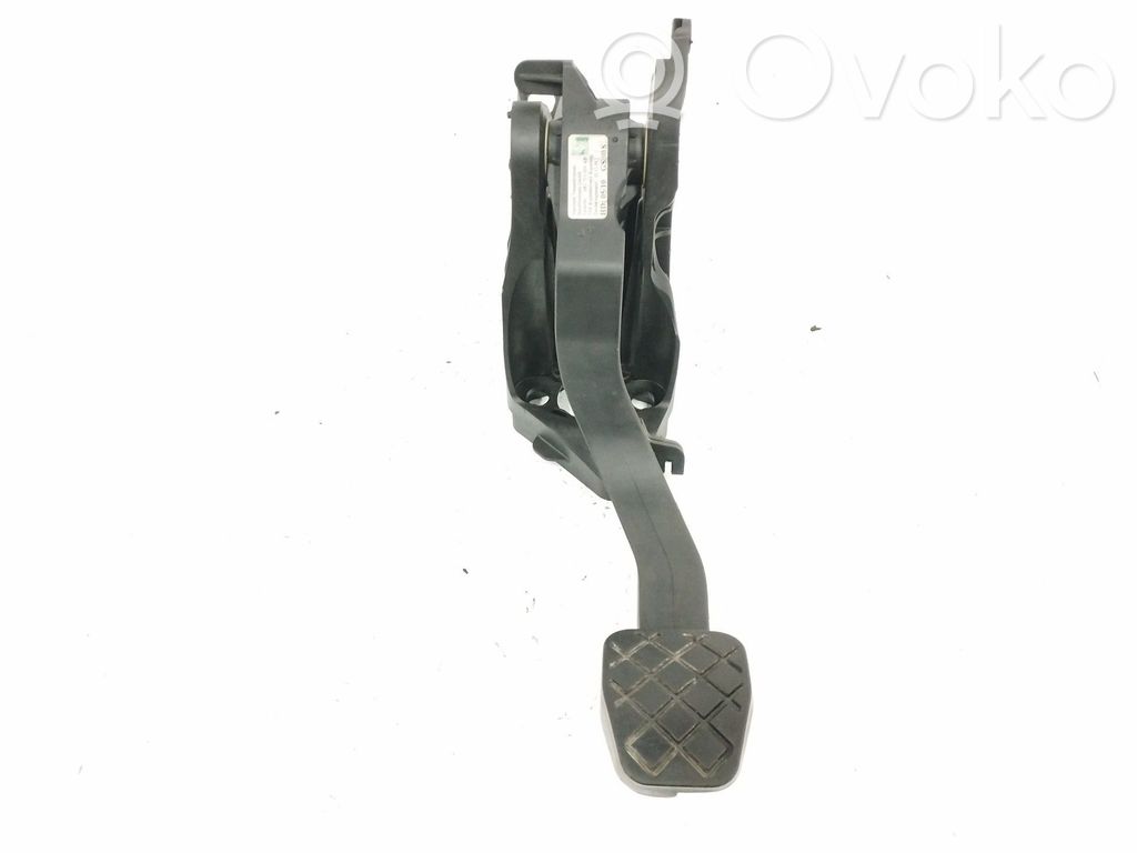 Pedal de embrague   6R1721059AB