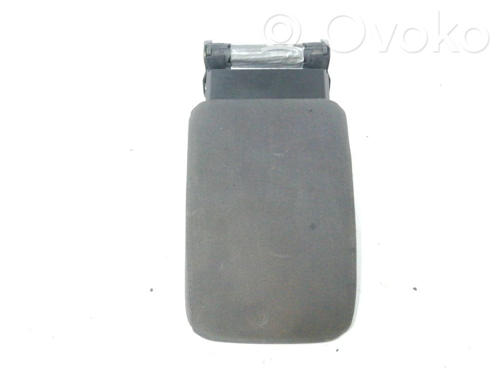 Volkswagen Golf SportWagen Armrest 