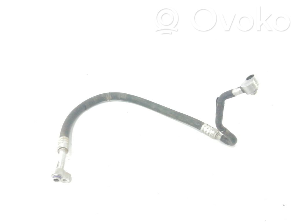 Audi A4 S4 B5 8D Ilmastointilaitteen putki (A/C) 