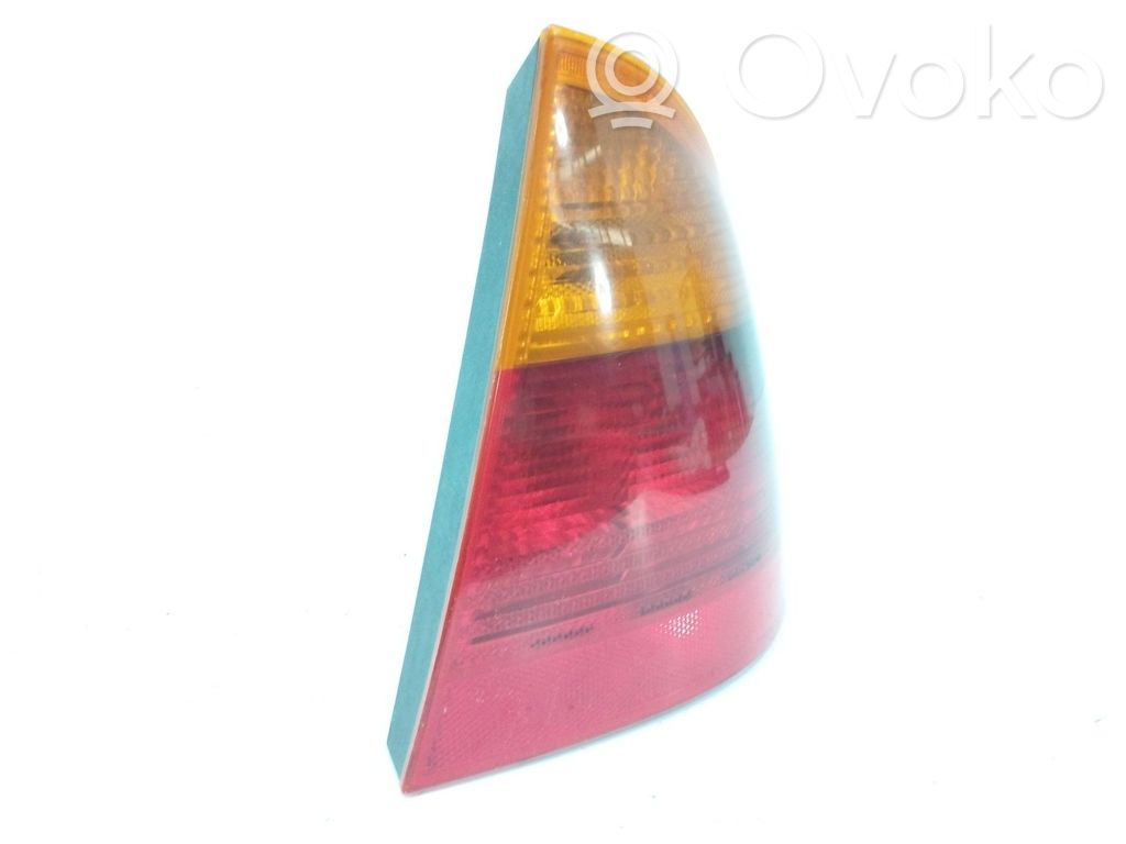 Luz trasera/de freno   63216905628,8368758