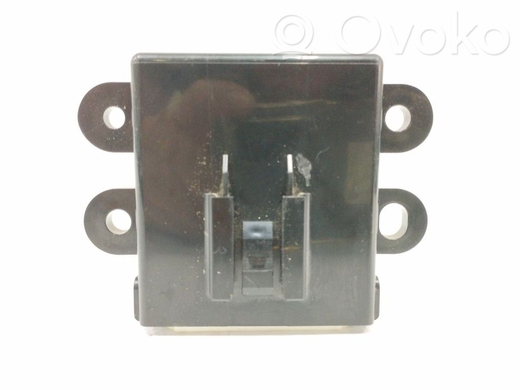 Mitsubishi L200 Other control units/modules 