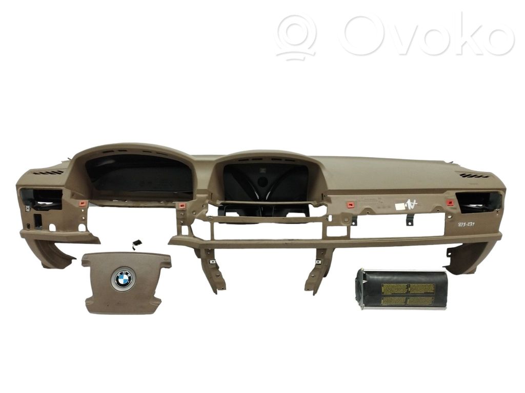 Panel de instrumentos   7022829,336761776033,39707262004M
