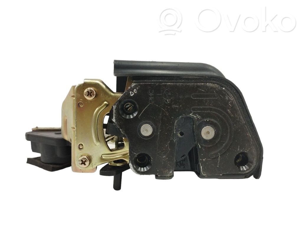 Cerradura de puerta trasera   814101F010