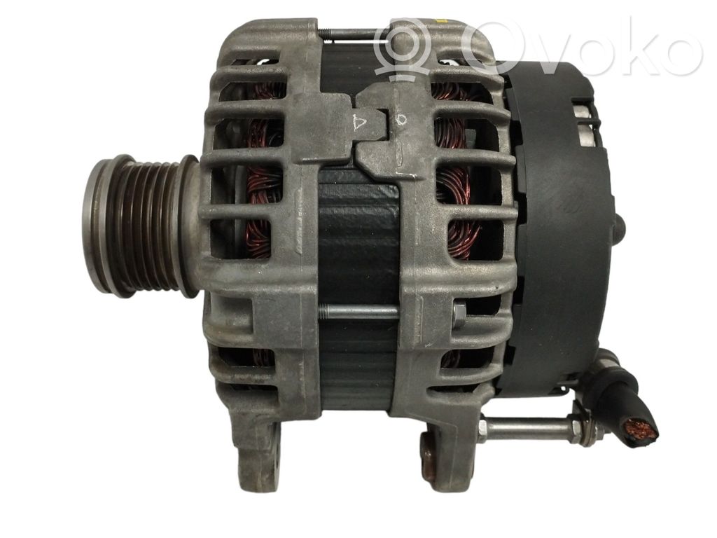 Alternador   04L903023J,180A,0125811090