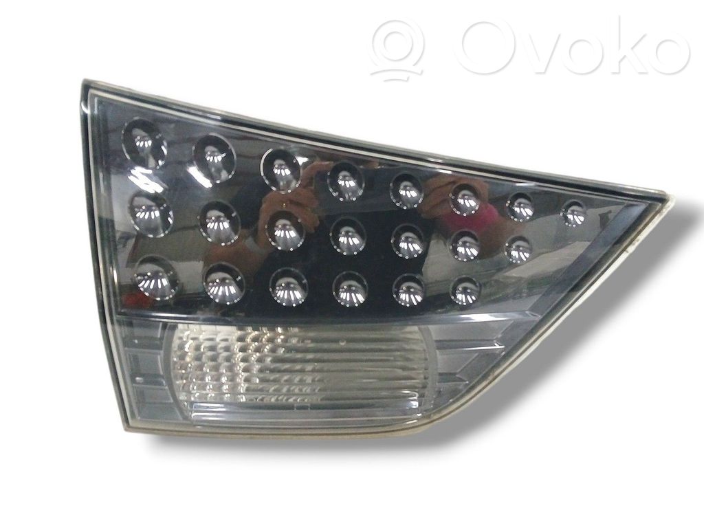 Etuajovalon polttimo   8331A005