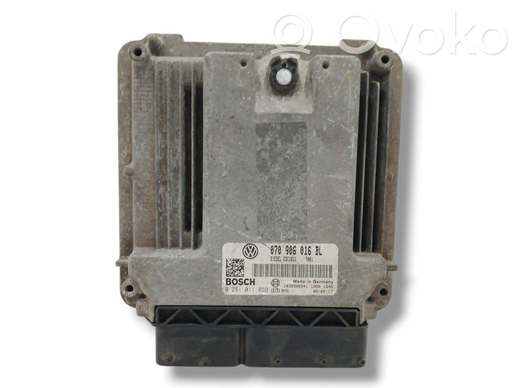 Unidad de control/módulo del motor   070906016BL,0281011859