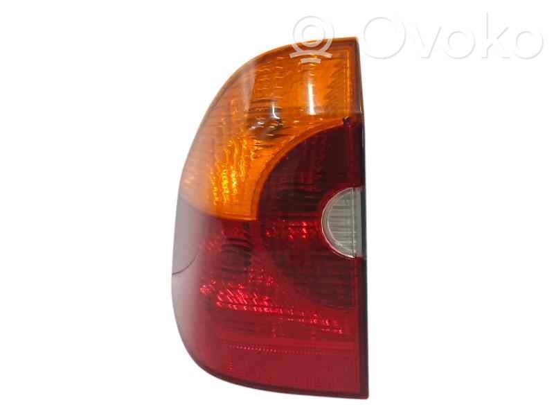 BMW X3 E83 Aizmugurējais lukturis virsbūvē 