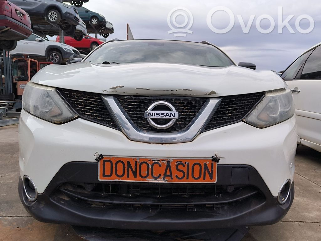 Nissan Qashqai Zderzak przedni