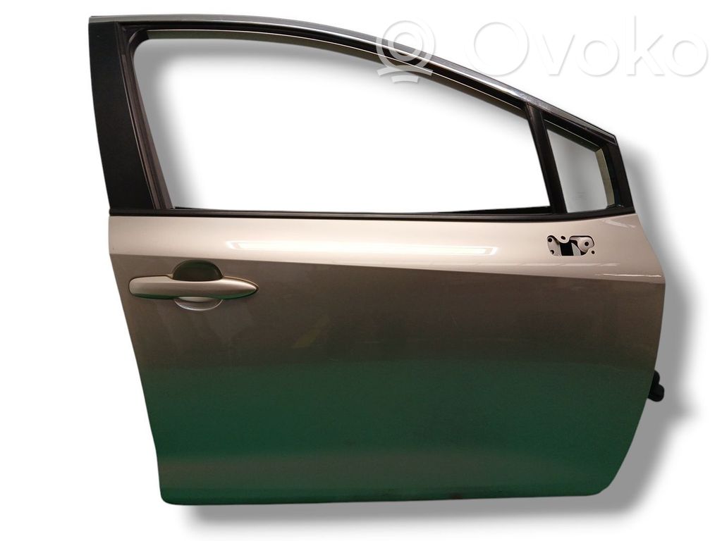 Toyota Corolla E160 E170 Durvis 