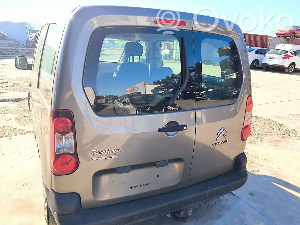 Citroen Berlingo Aizmugurējais pārsegs (bagāžnieks) 