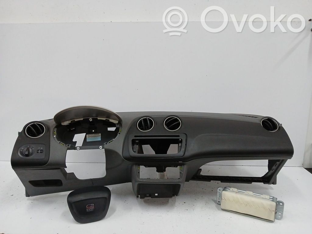 Seat Ibiza IV (6J,6P) Tableau de bord