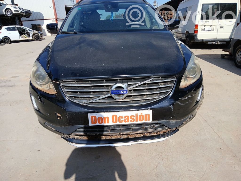 Volvo XC60 Paraurti anteriore 