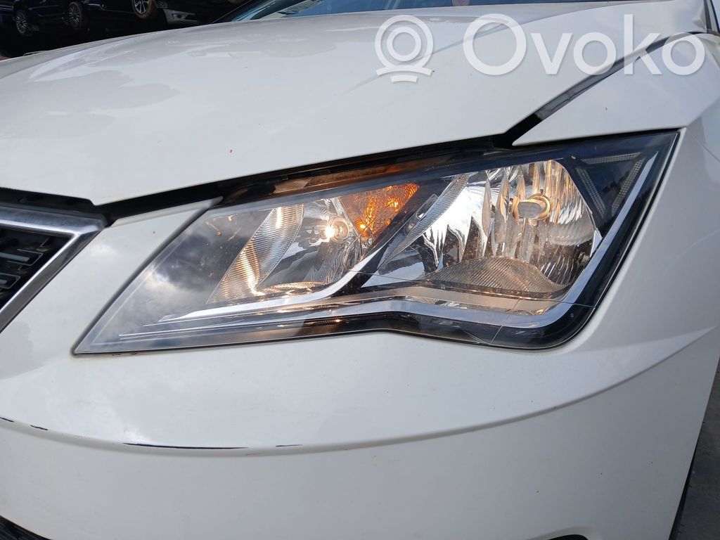 Seat Leon (5F) Faro/fanale 