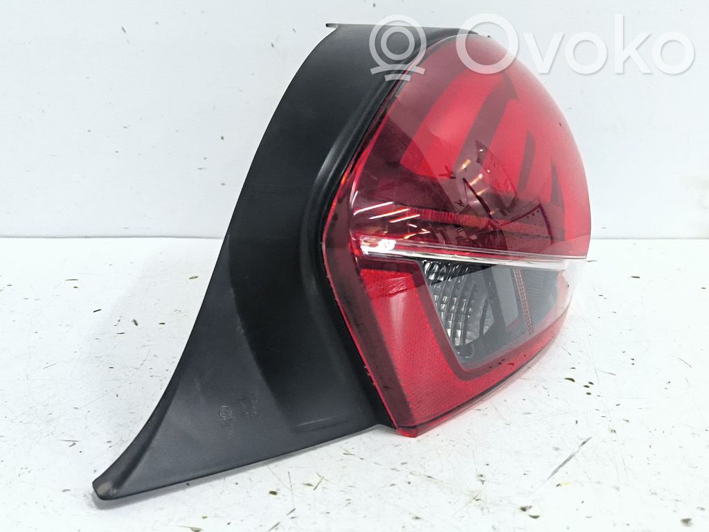 Peugeot 208 I Lampa tylna 