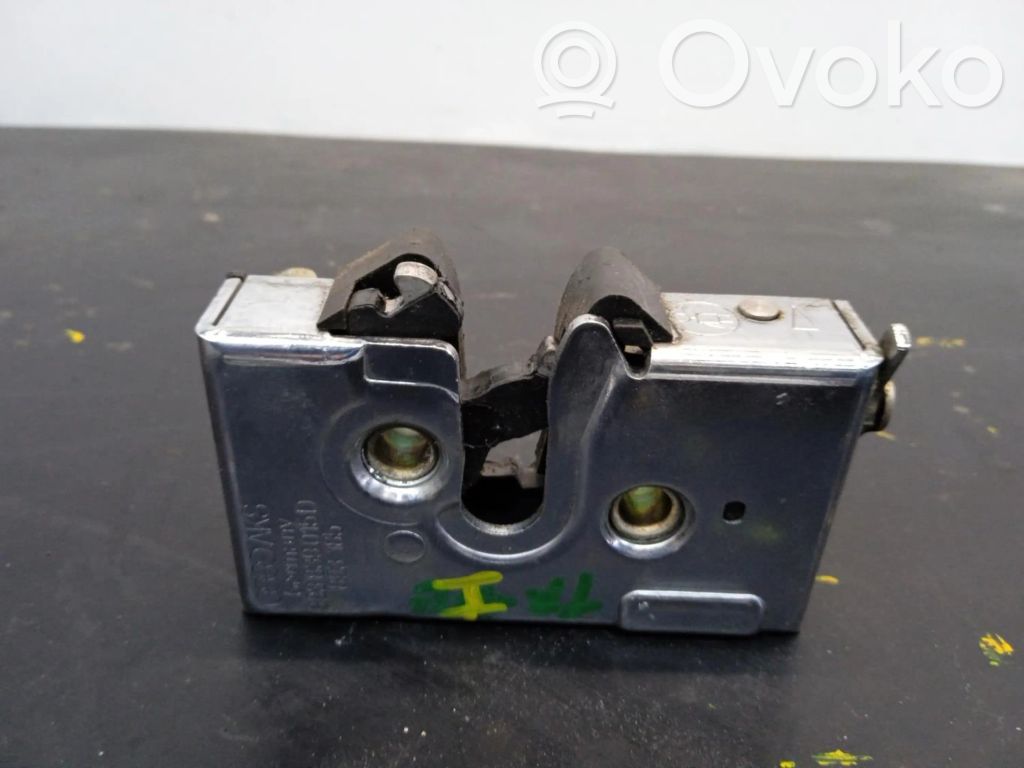 Audi 80 90 B3 Rear door lock 