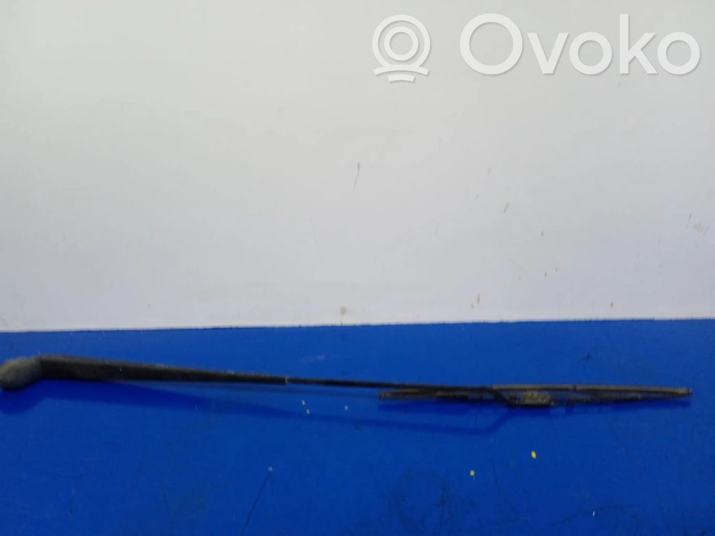 Renault Megane II Front wiper blade arm 