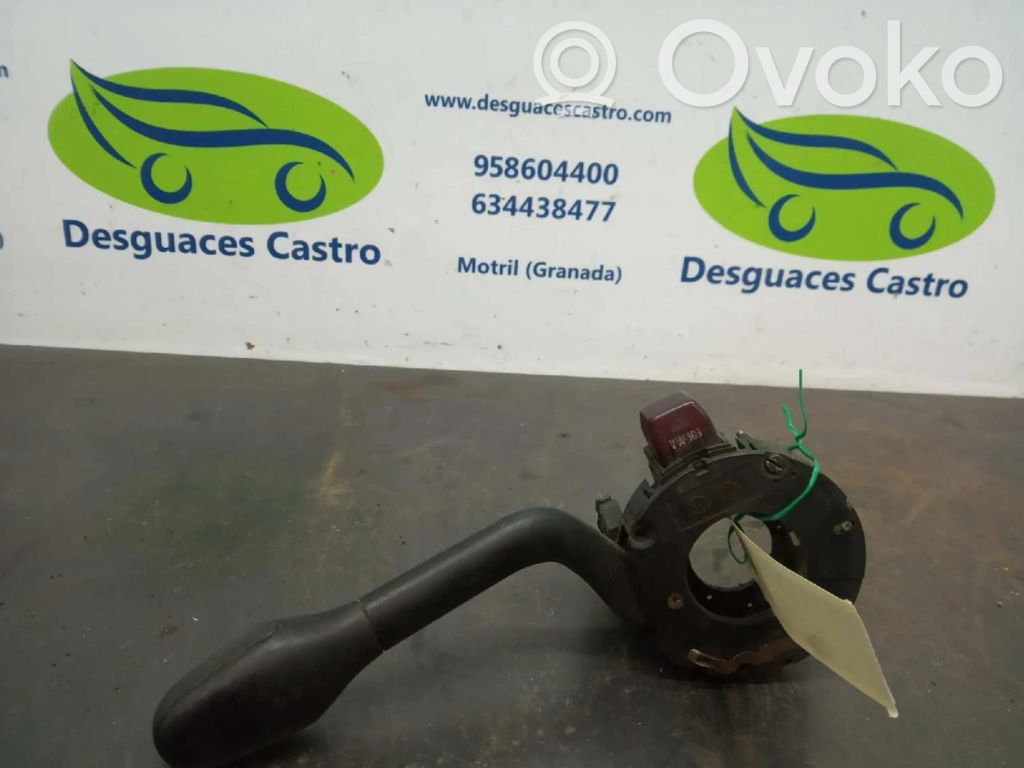 Seat Ibiza II (6k) Pyyhkimen/suuntavilkun vipukytkin 