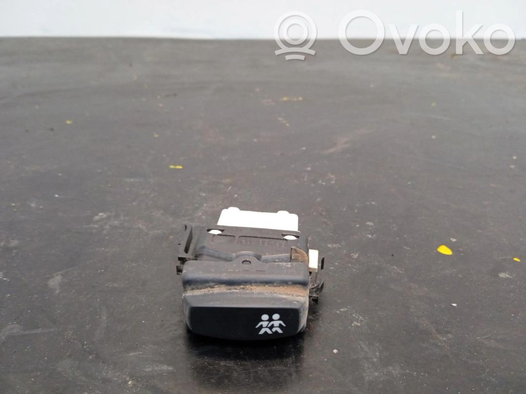 Renault Laguna II Interruptor/palanca de limpiador de luz de giro 