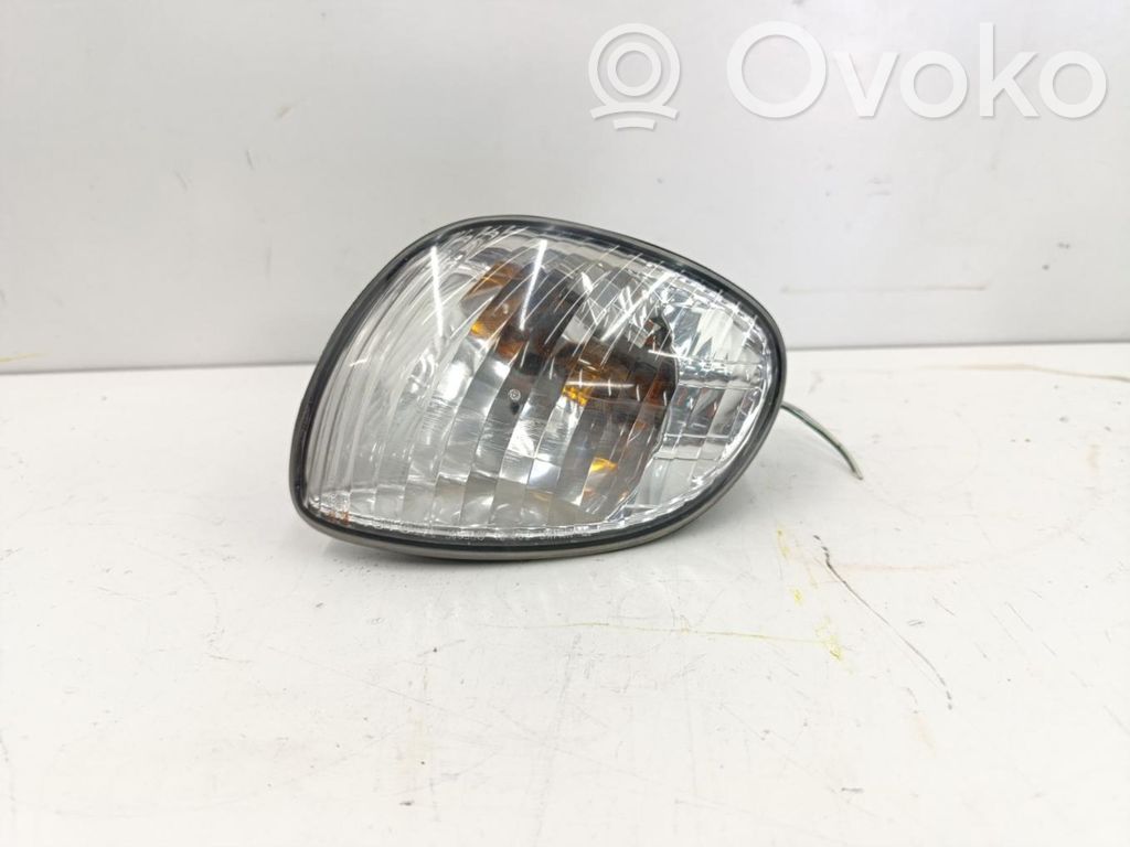 Toyota Corolla E120 E130 Передний поворотный фонарь 