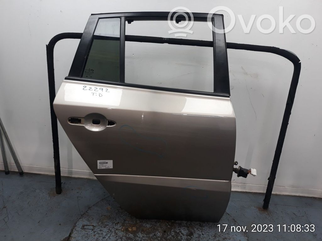 Puerta trasera   821000027R,821000027R