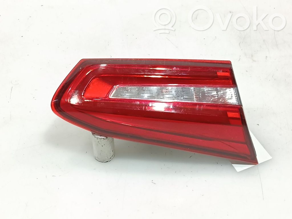 Ford Focus ST Headlight/headlamp bulb 