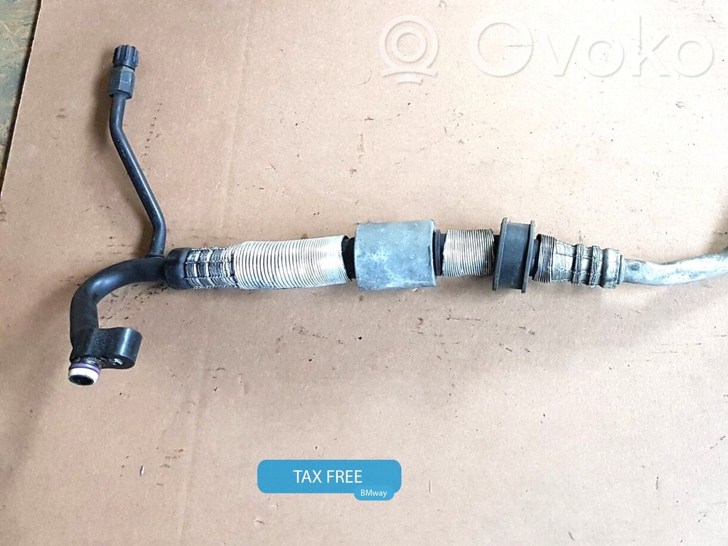 BMW 7 E38 Ilmastointilaitteen putki (A/C) 