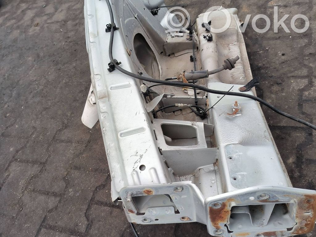 Panel lateral delantero