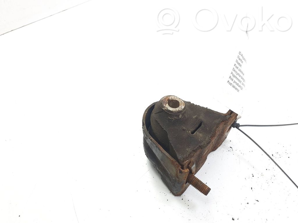 Engine mounting bracket   52058642