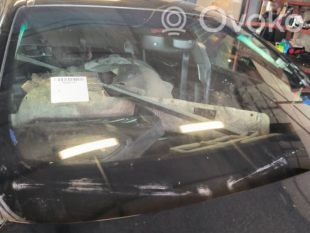 Maserati Ghibli Front windscreen/windshield window 
