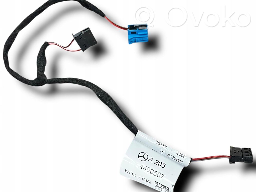 Mercedes-Benz C W205 Arnés/cableado de puerta delantera 