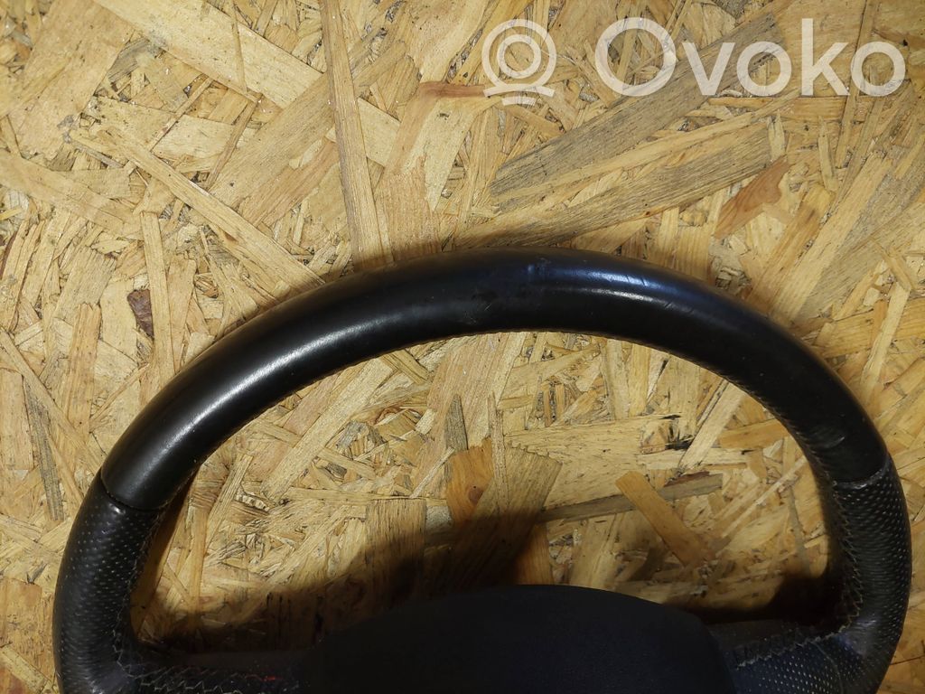 Ohjauspyörä   8P0411689A,305425710032AA