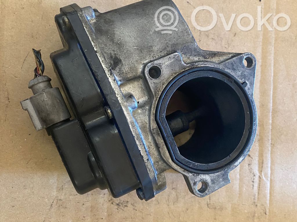 Audi A4 S4 B8 8K Zawór EGR 