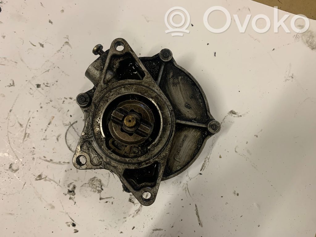Audi A4 S4 B6 8E 8H Bomba de vacío 