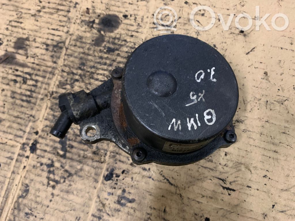 BMW X5 E53 Vacuum pump 