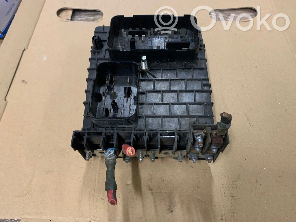 Volkswagen Golf V Fuse module 