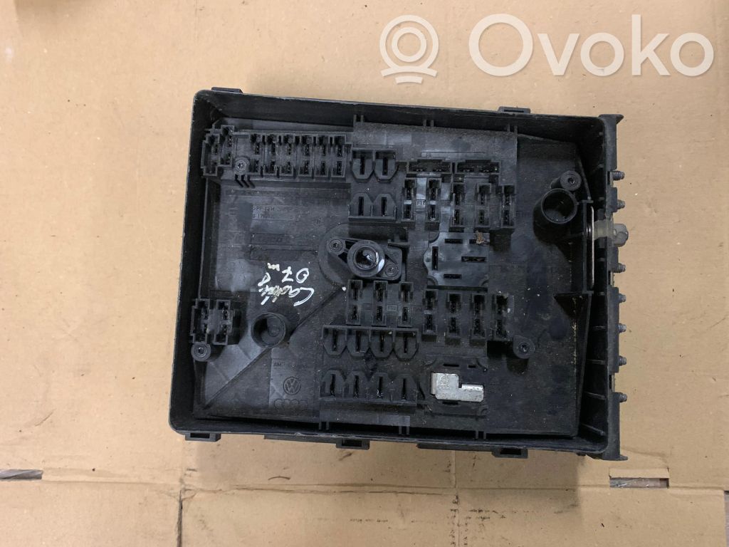 Volkswagen Caddy Skrzynka bezpieczników / Komplet 