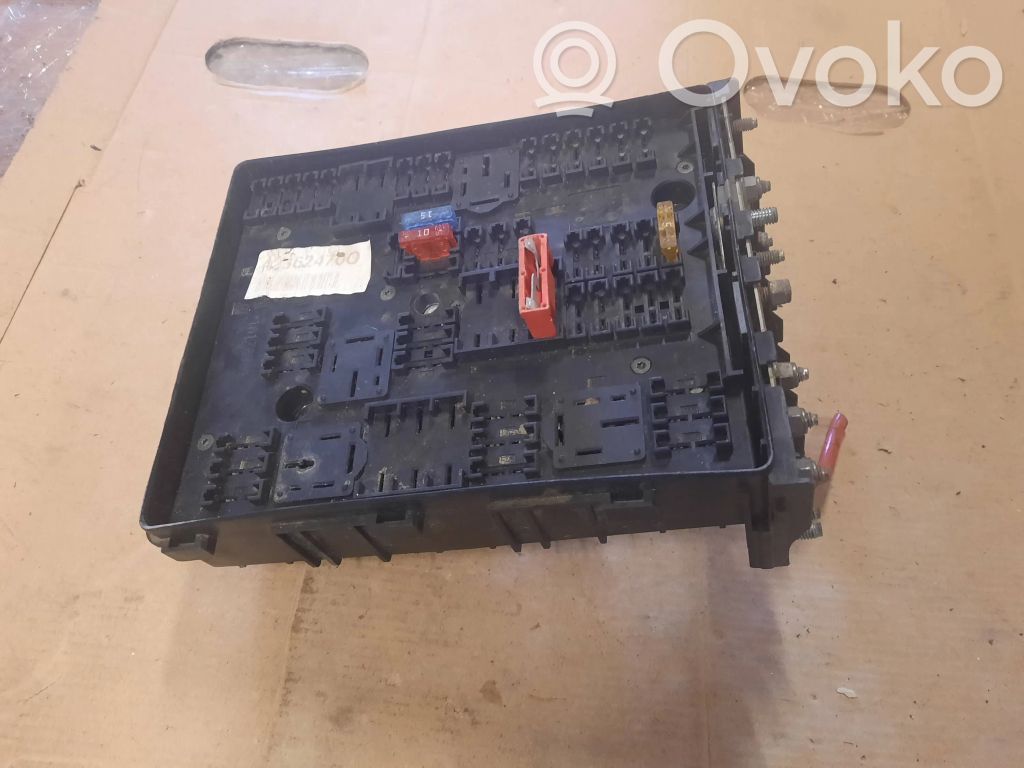 Volkswagen Caddy Fuse module 