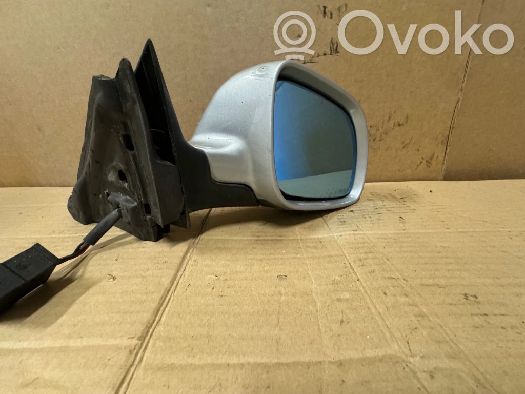 Audi A3 S3 8L Front door electric wing mirror 