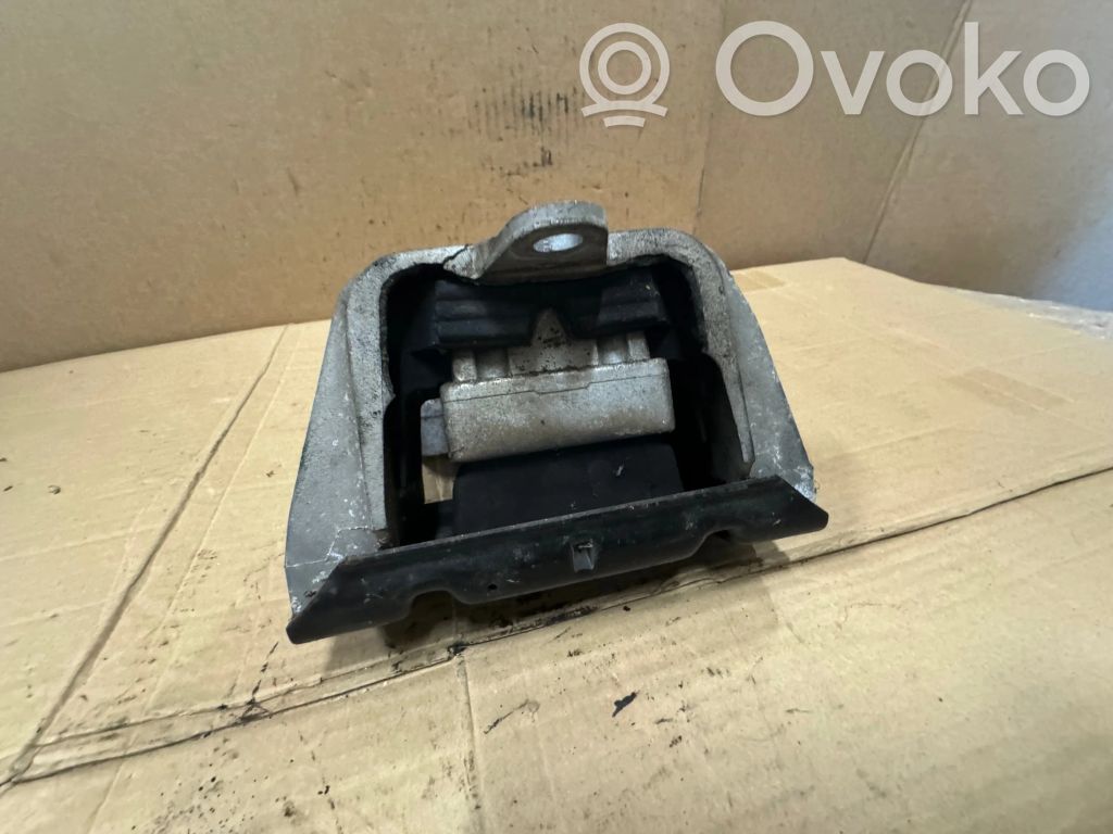Audi A3 S3 8L Engine mount bracket 
